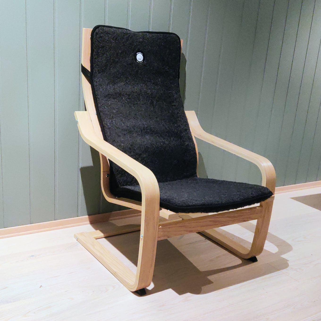 2 stk Sitteputer i ull til campingstol og andre stoler med høy rygg. Gratis frakt !