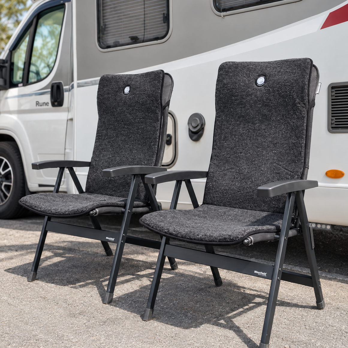 2 stk Sitteputer i ull til campingstol og andre stoler med høy rygg. Gratis frakt !