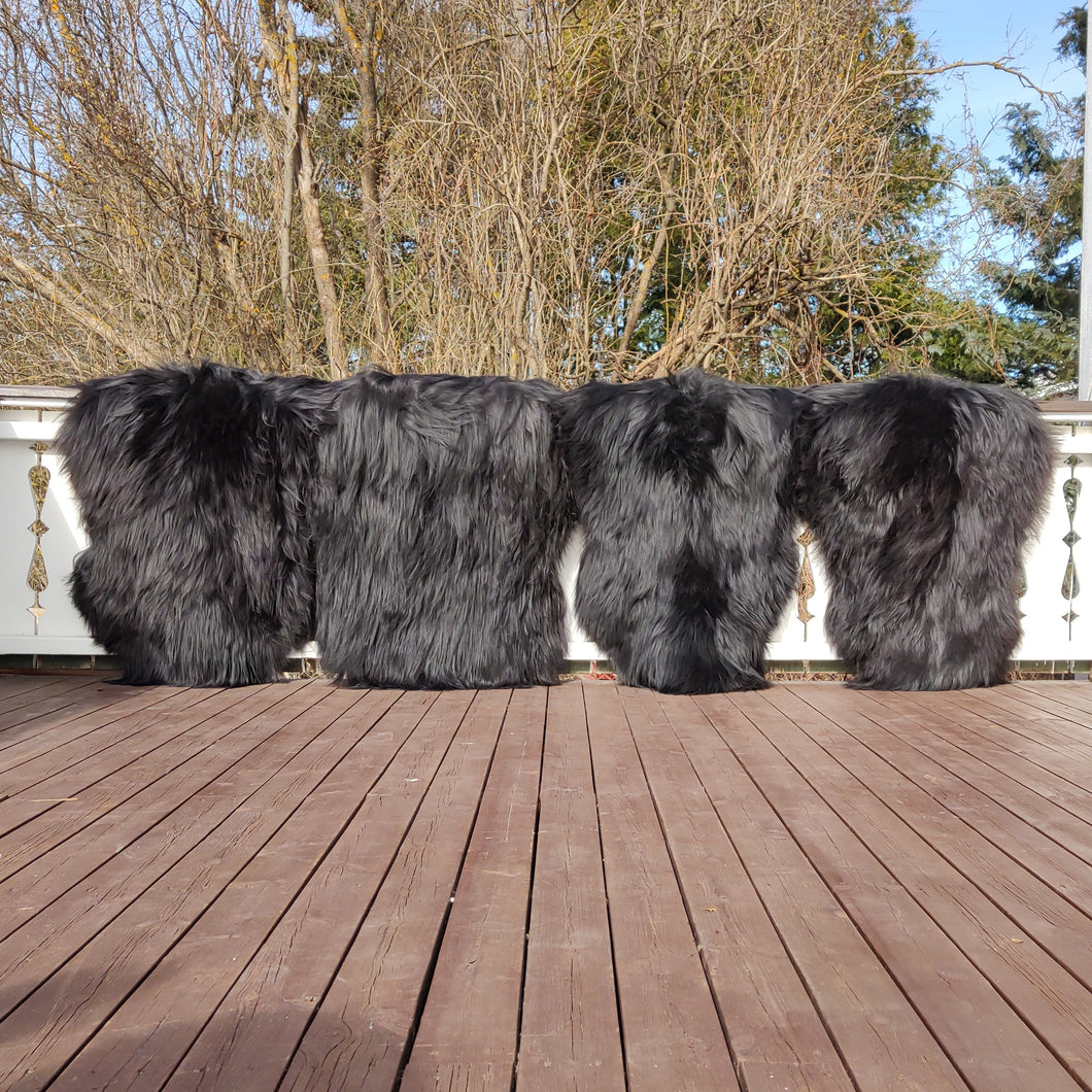 4 stk sorte langhåret skinn fra Island -str. XL  (125-130cm)-Gratis frakt.
