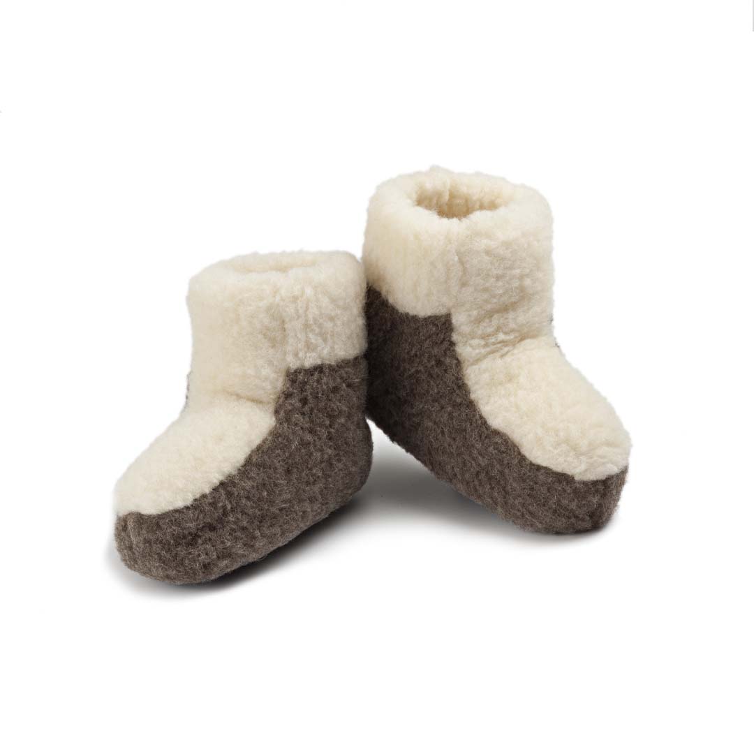 Tøfler brun/hvit.Gratis frakt ! - ULLNorge