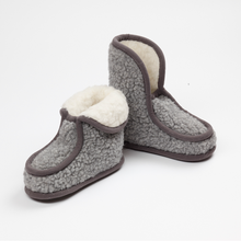 Last inn bildet i Galleri-visningsprogrammet, Carpet slippers - 2 par  kr. 790-Gratis frakt !
