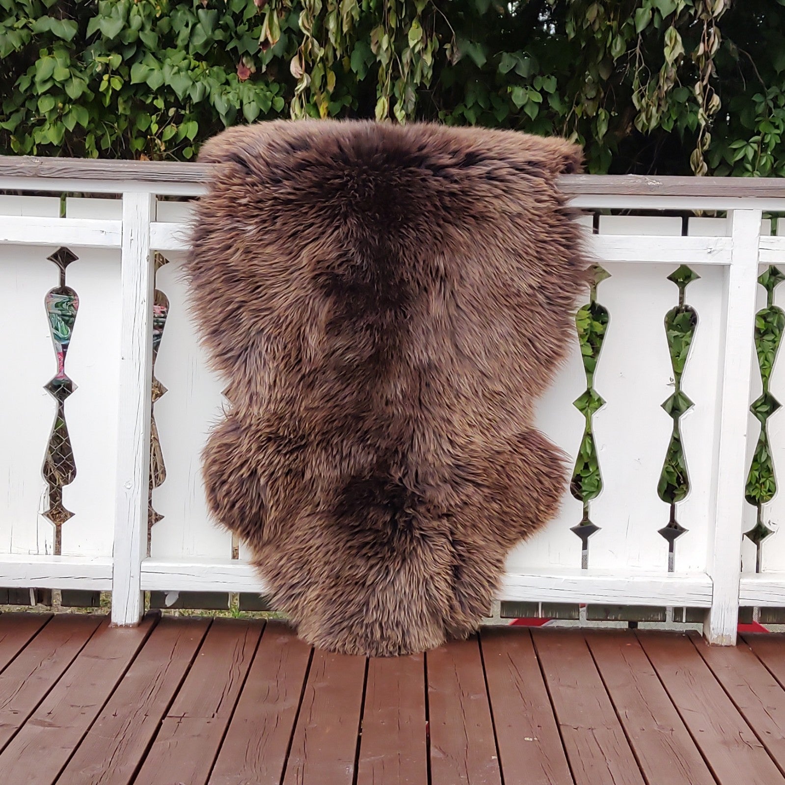 Brun saueskinn str, L -105/110cm-gratis frakt.