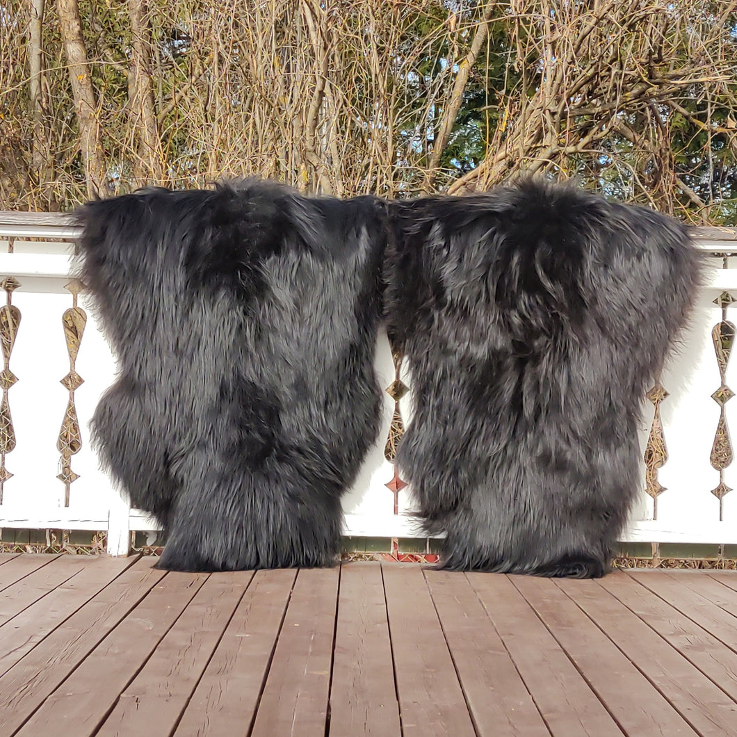 2 stk sorte langhåret skinn fra Island -str. XXL  (125-130cm)-Gratis frakt.