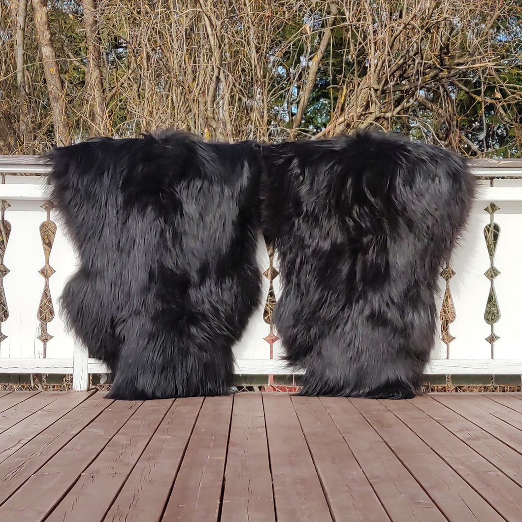 2 stk sorte langhåret skinn fra Island -str. XXXL (145/150 cm)-Gratis frakt.